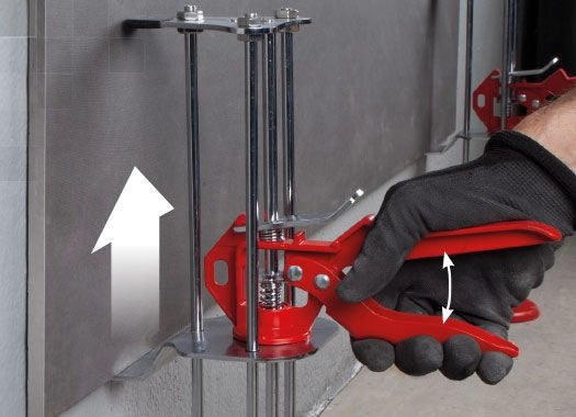 Sistem Montolit LIFTERS pentru sustinere placi ceramice de mari dimensiuni pe verticala. Sistem Montolit LIFTERS pentru sustinere placi ceramice de mari dimensiuni pe verticala.